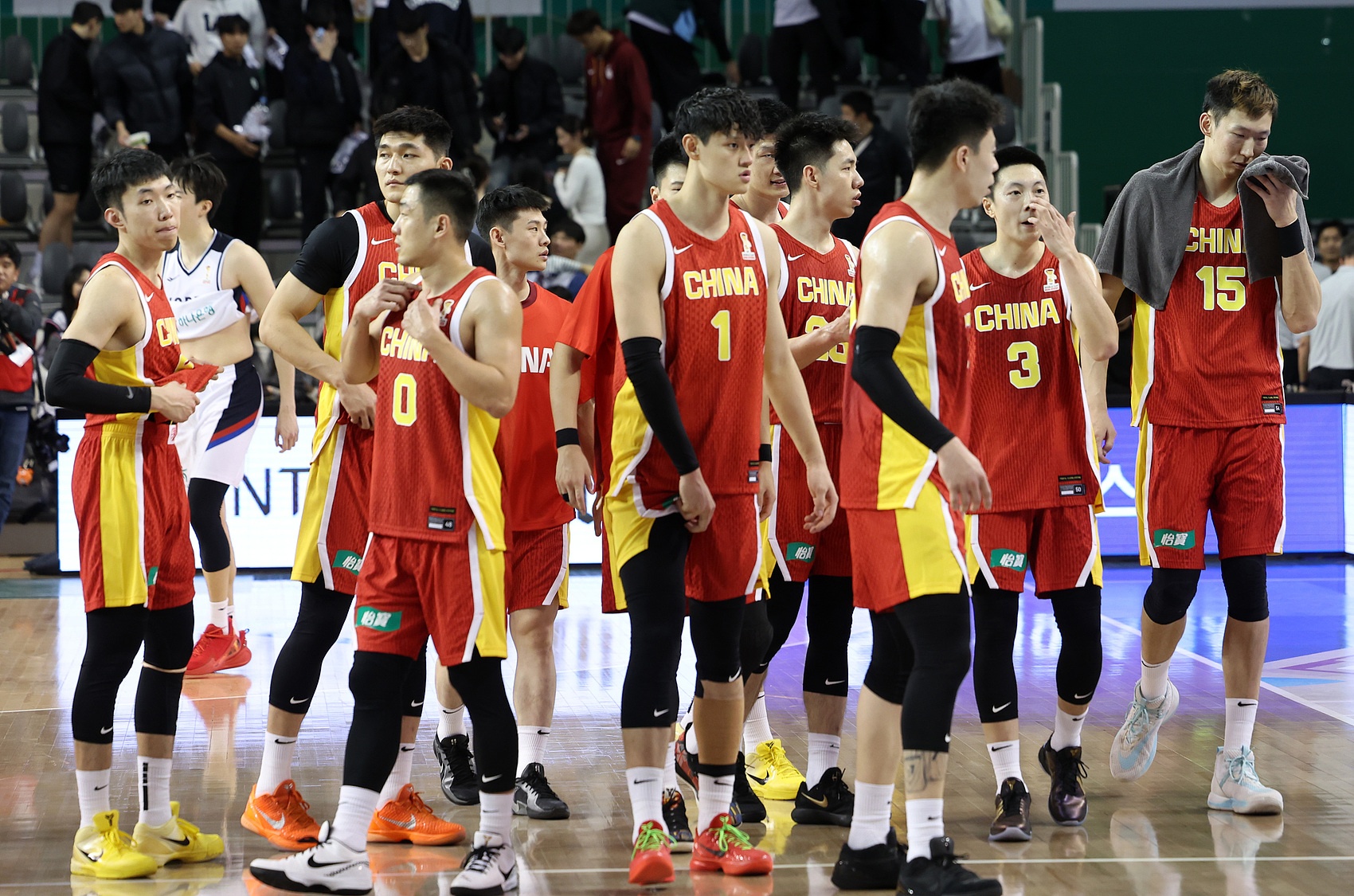 开云APP-男篮集训名单公布：赵睿&amp;赵继伟&amp;张镇麟领衔 周琦郭昊文落选